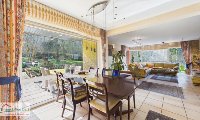 NATUR PUR!

EXKLUSIVES ANWESEN IN GRENZNÄHE VON LUXEMBOURG!