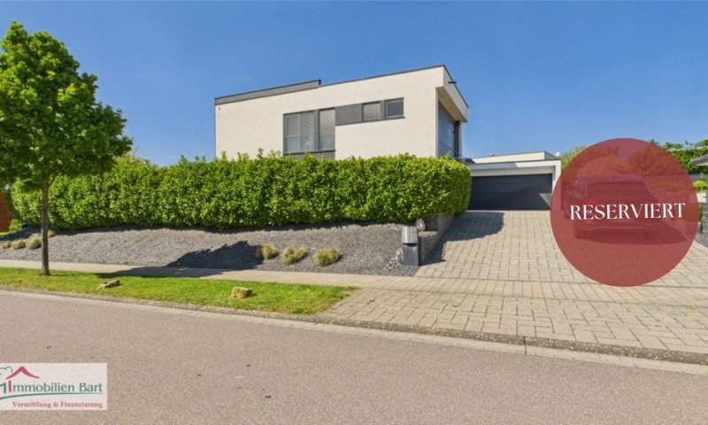 GRENZE L-WORMELDANGE: TOLLES WOHNHAUS / TOLLES GRUNDSTÜCK / 2 BÄDER / GROSSE GARAGE / TOP LAGE!