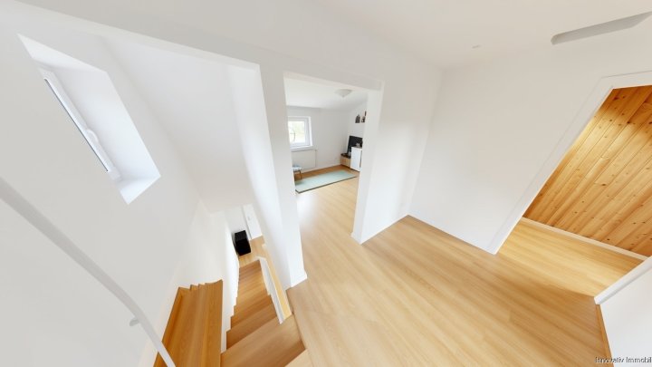 Vollständig saniertes kleines  Einfamilienhaus in Wohnungsgröße mit kleinem Garten