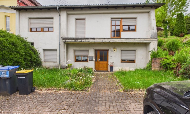 Handwerkerhaus mit großem Grundstück in 1A Lage von Eppelborn zu verkaufen.