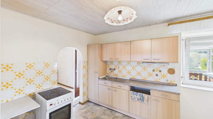 Wohnhaus mit Weitblick - Einfamilienhaus mit Entwicklungspotential in Merchweiler