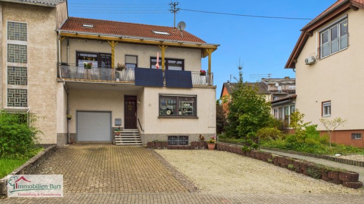 GRENZNÄHE LUXEMBURG: WOHNHAUS MIT GARAGE UND GARTEN