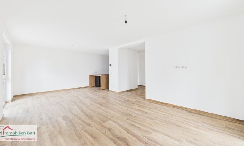 GRENZE LUXEMBURG: NEUE WOHNUNG MIT BALKON UND 33 M² GARAGE!