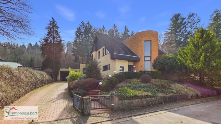 GRENZNÄHE LUXEMBURG: LUXURIÖSES ARCHITEKTENHAUS IN TOP WOHNLAGE