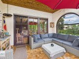überdachte Terrasse