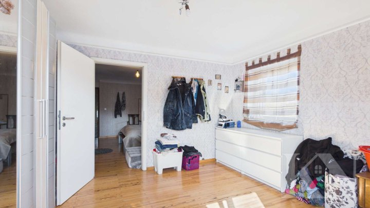 Großzügige Doppelhaushälfte mit ca. 166 m² Wohnfläche und vielseitigem Nutzungspotenzial