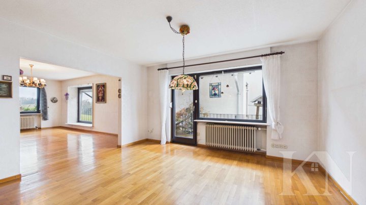 Freistehendes Einfamilienhaus in ruhiger Feldrandlage von Püttlingen – Platz für die ganze Familie
