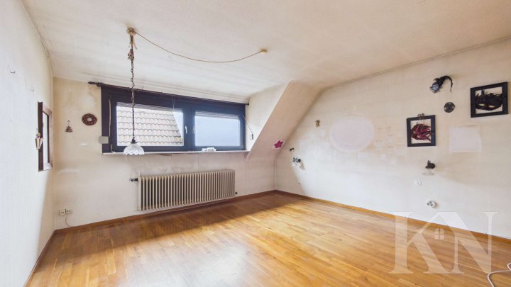Freistehendes Einfamilienhaus in ruhiger Feldrandlage von Püttlingen – Platz für die ganze Familie