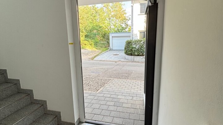 2 neuwertige Eigentumswohnungen, EBK, teilmöbliert *provisionsfrei*