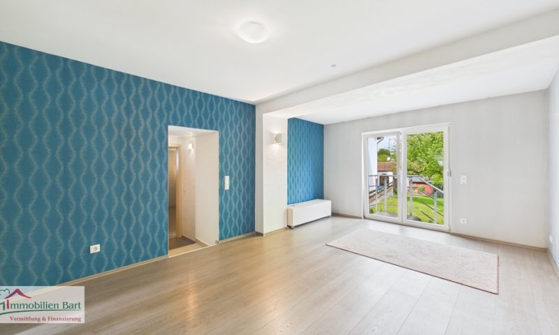 PERL-OBERLEUKEN: 

Moderne EG-Wohnung - Ideal auch für Pendler!