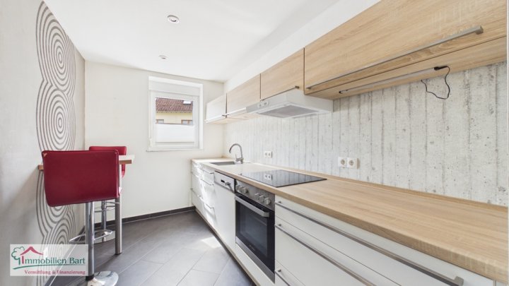 PERL-OBERLEUKEN: 

Moderne EG-Wohnung - Ideal auch für Pendler!