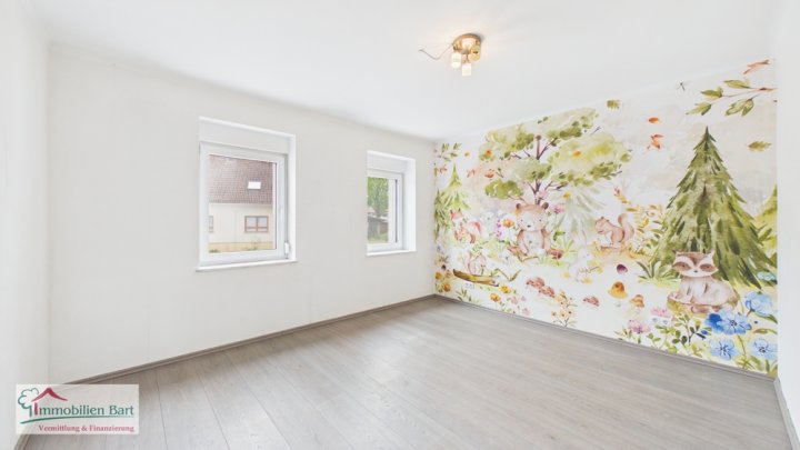GRENZNÄHE LUXEMBURG:

90 M2 WOHNUNG / 2 KFZ-STELLPLÄTZE UND BALKON!