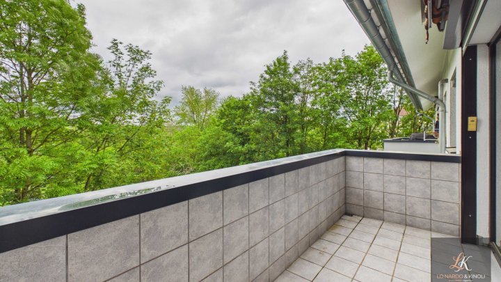 Gepflegte Wohnung mit Balkon und Tiefgaragenstellplatz in Saarbrücken-Rastpfuhl